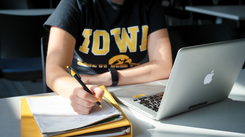University of Iowa Distance and Online Education